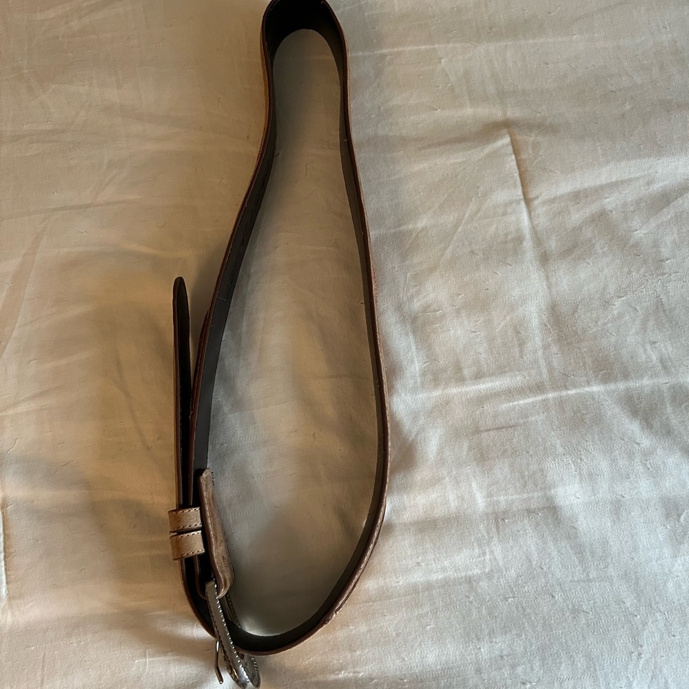 Classic Brown Leather Men's Belt - Picture 2 of 2